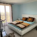 Kaira Guest House