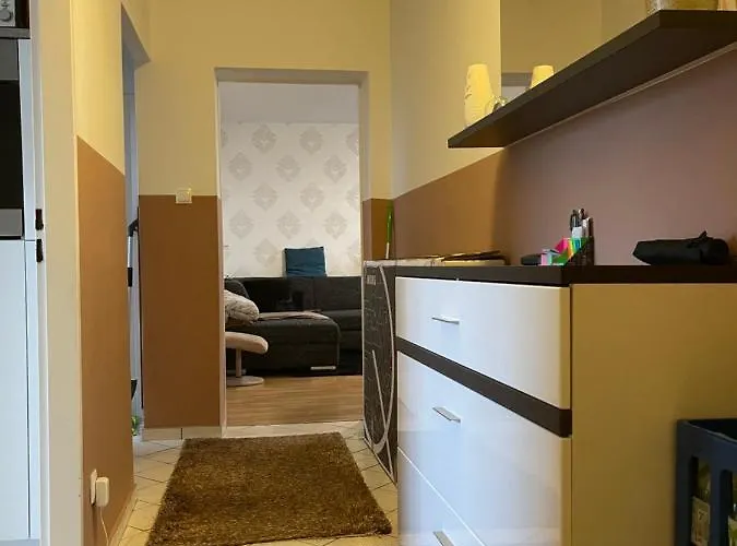Kaira Guest House